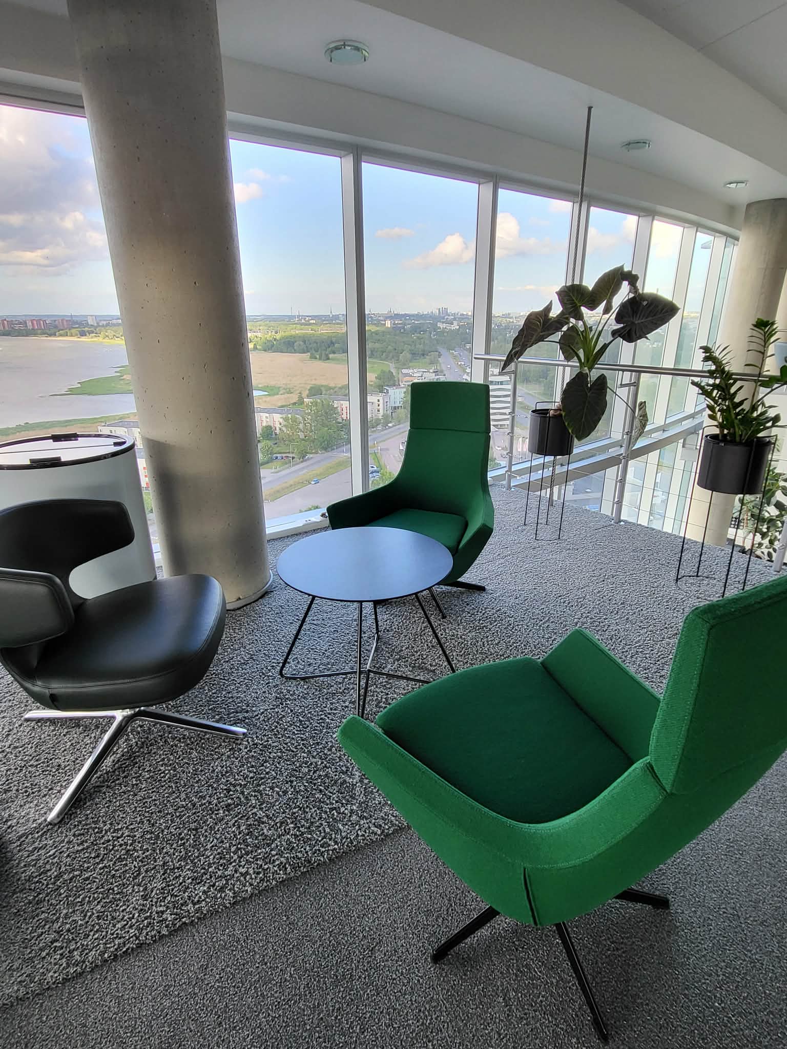 Office cleaning gallery image 13