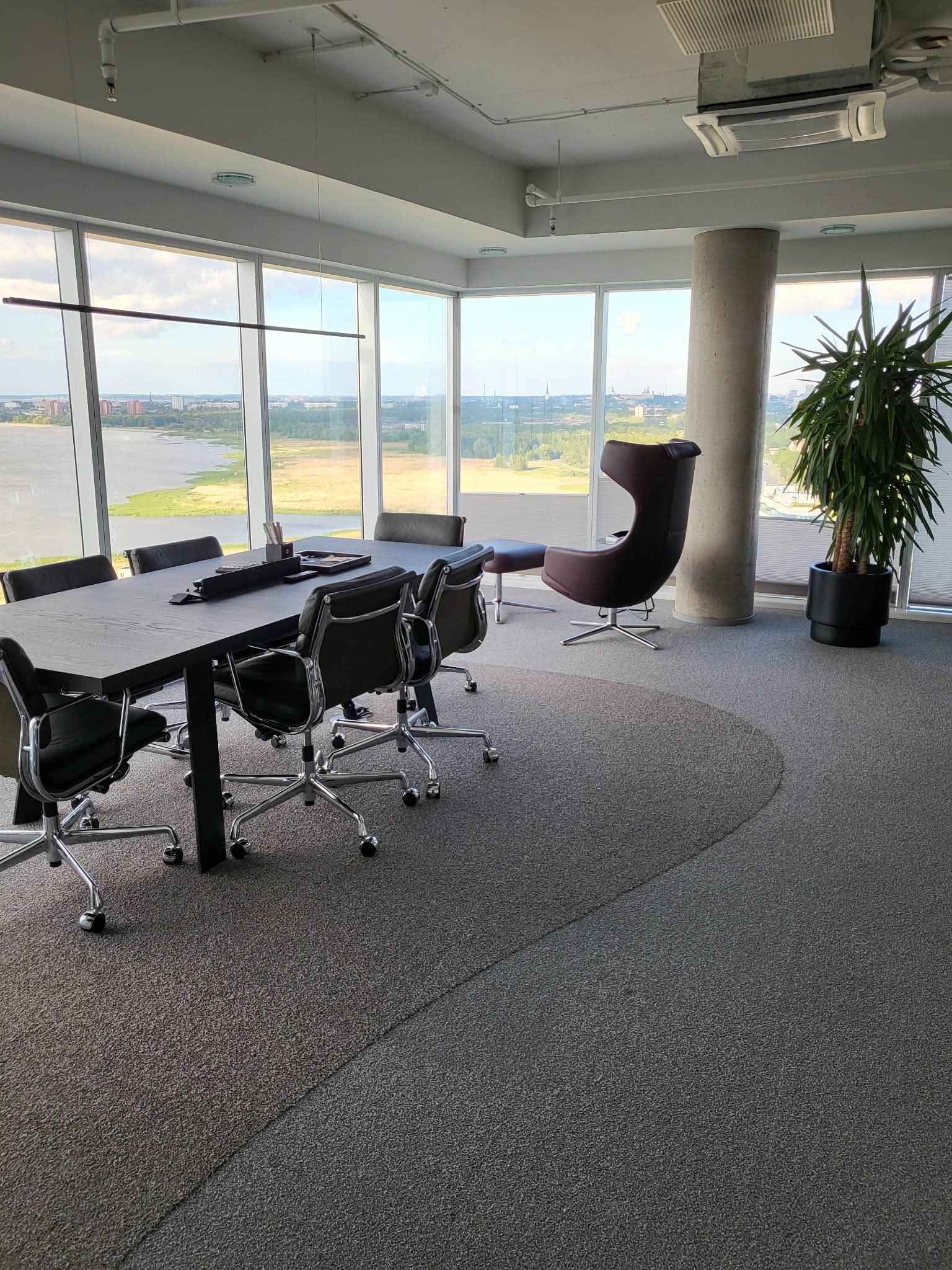 Office cleaning gallery image 15