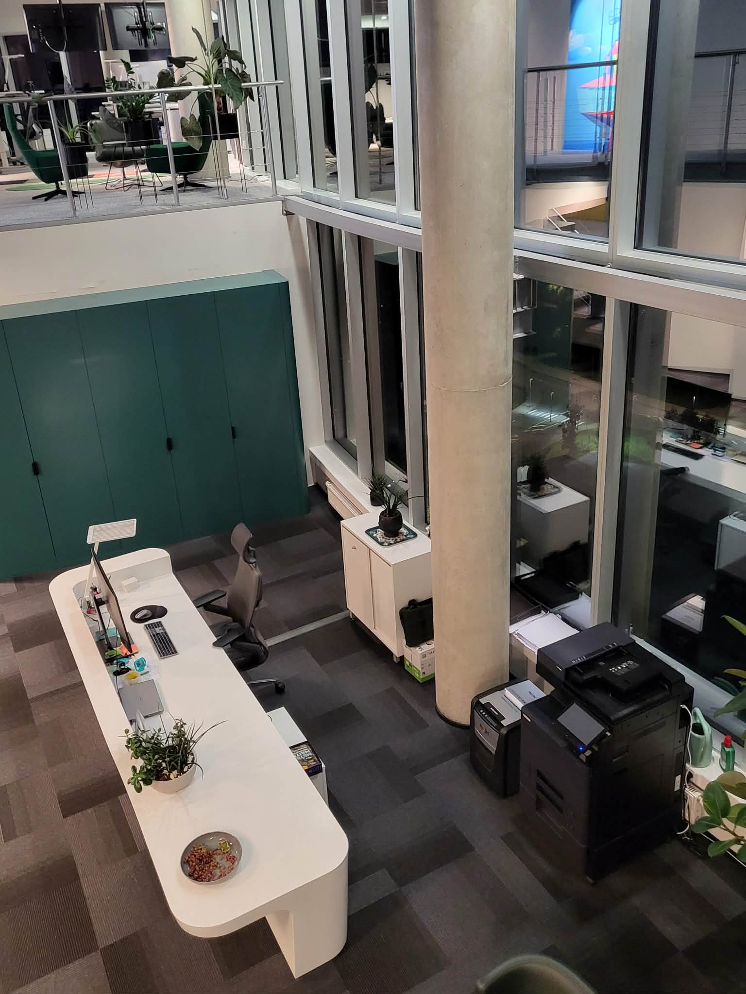 Office cleaning gallery image 4